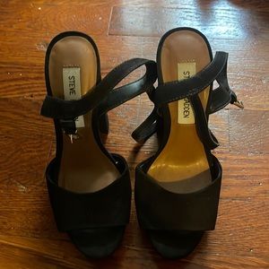 Steve Madden Black Block Heel size 5 WORN